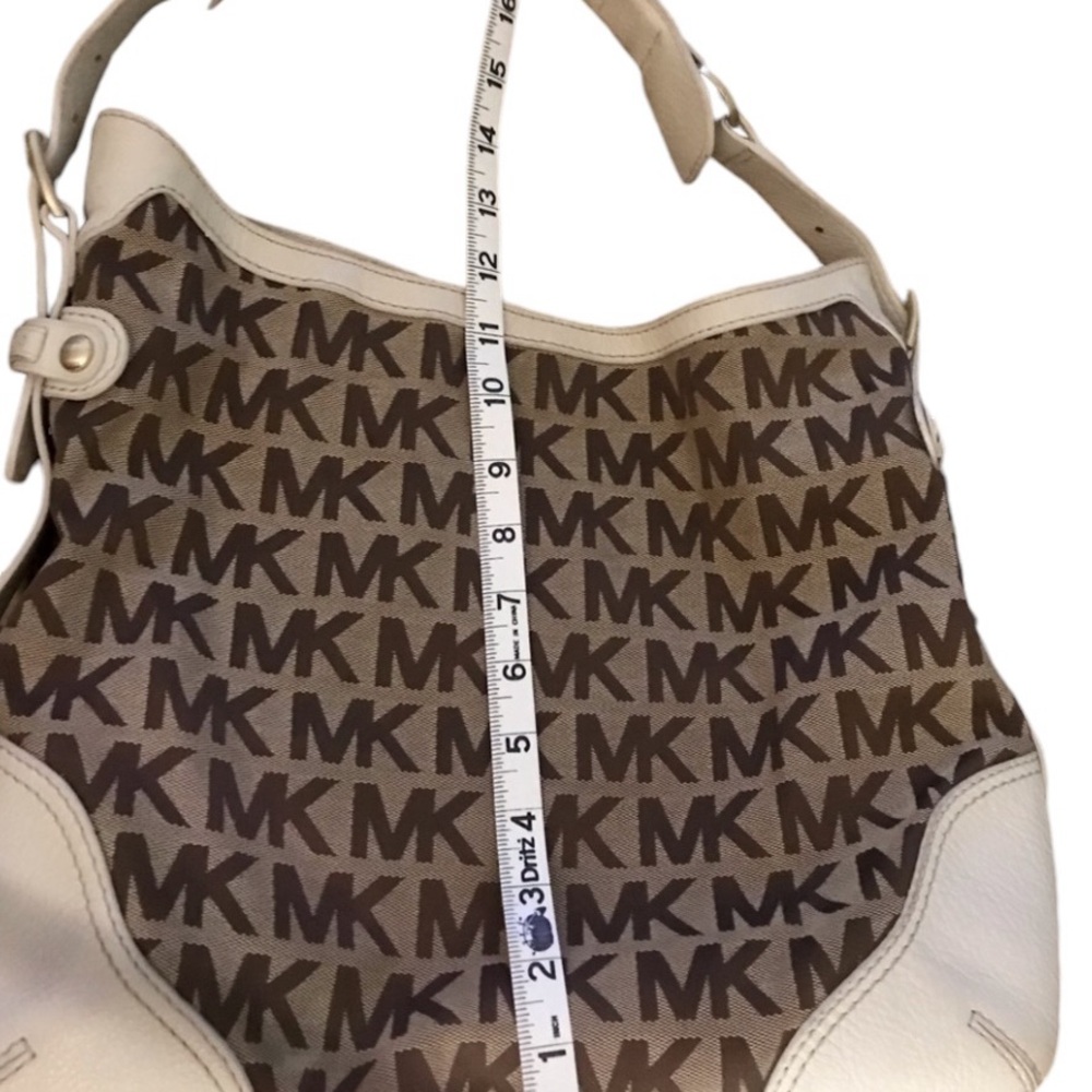Micheal Kors white leather &  brown monogram canvas shoulder bag ,gold hardware - Picture 12 of 15